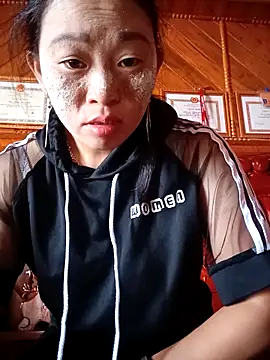 Zuzi-nini online show from September 2025 02:46:02 AM