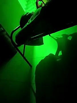 meenahotdarling online show from September 2025 04:40:01 PM