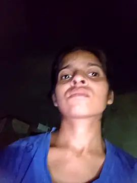 Snapshot of Saloni-Gupta chatting on September 2025 06:24:02 PM Saloni-Gupta online show from September 2025 06:24:02 PM