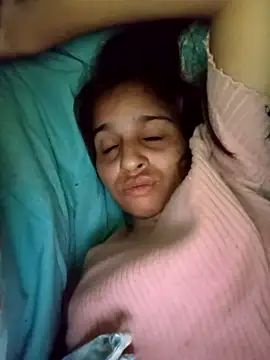 Snapshot of Saloni-Gupta chatting on September 2025 06:24:02 PM Saloni-Gupta online show from September 2025 06:24:02 PM