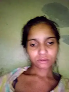 Snapshot of Saloni-Gupta chatting on October 2025 07:49:02 PM Saloni-Gupta online show from October 2025 07:49:02 PM