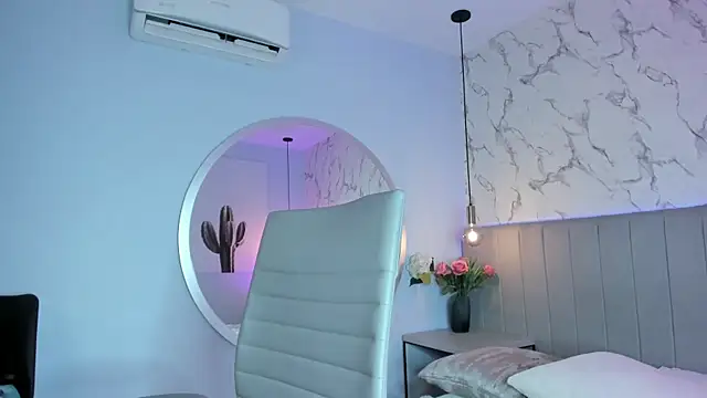 Snapshot of Amber_Santana chatting on December 2025 09:23:02 PM Amber Santana online show from December 2025 09:23:02 PM