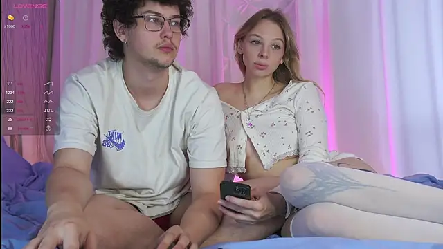 Only4Two online show from September 2025 05:31:01 AM