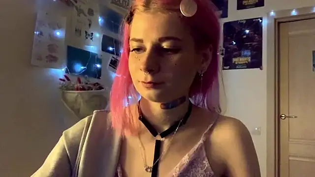 PinkVampire online show from September 2025 04:19:01 PM