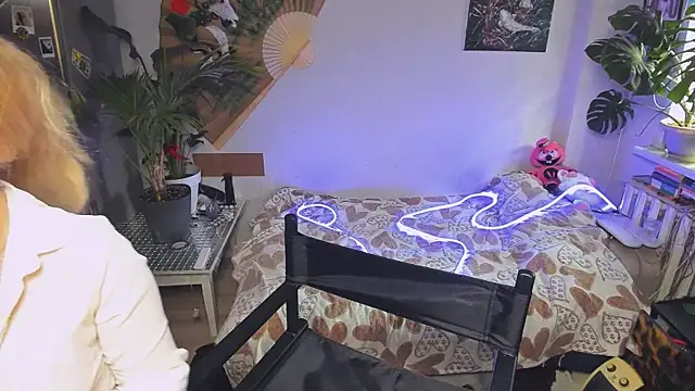 Alexa  Pears online show from September 2025 12:29:01 PM