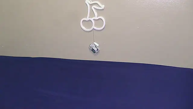 Snapshot of Serafynn chatting on November 2025 09:13:01 PM Serafynn online show from November 2025 09:13:01 PM