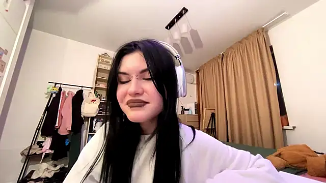 DulcieBelin online show from September 2025 09:05:01 PM