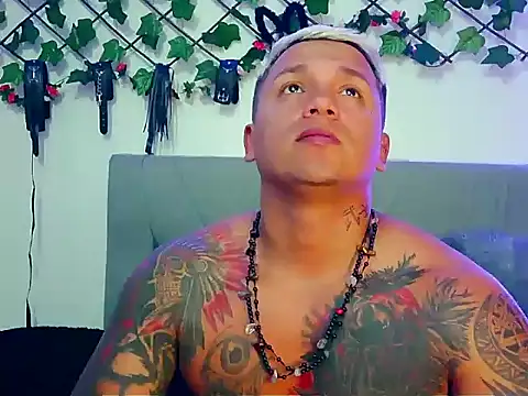 MR777DESIRE online show from September 2025 12:23:02 AM