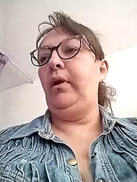 saraqueen-- online show from September 2025 02:20:01 PM