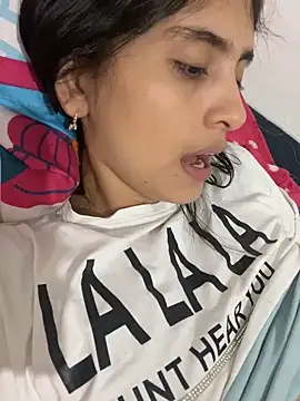 Snapshot of Skinny3-0 chatting on October 2025 11:42:02 PM Skinny3-0 online show from October 2025 11:42:02 PM