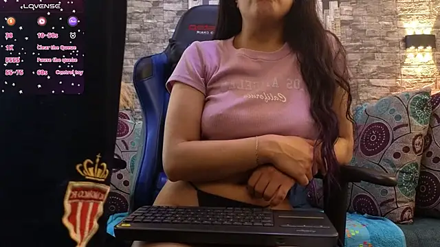 afrodita aares online show from December 2025 07:54:02 PM