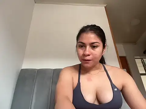 evelincardona online show from September 2025 03:13:01 PM