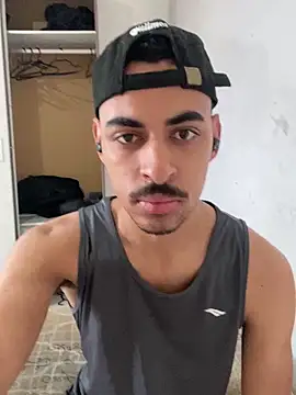Eduardosexy00091 online show from September 2025 08:33:02 PM