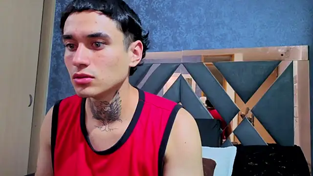 Snapshot of owen_desmond chatting on September 2025 02:16:01 AM owen desmond online show from September 2025 02:16:01 AM