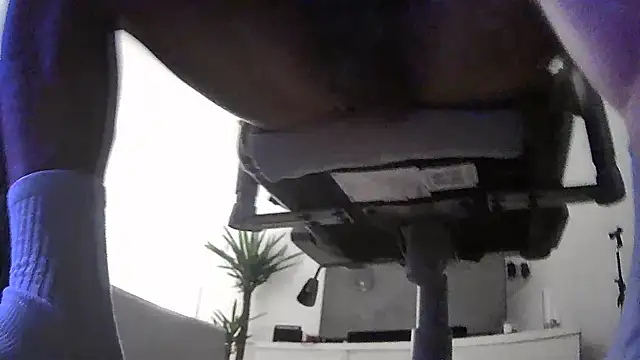 Snapshot of GymKing99 chatting on October 2025 08:42:01 PM GymKing99 online show from October 2025 08:42:01 PM