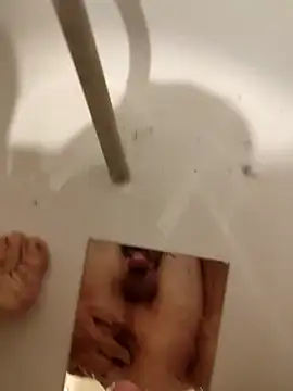 Kityyyyyyyyy online show from November 2025 06:57:02 PM