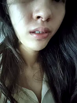 Hana-xinh online show from October 2025 06:19:01 AM