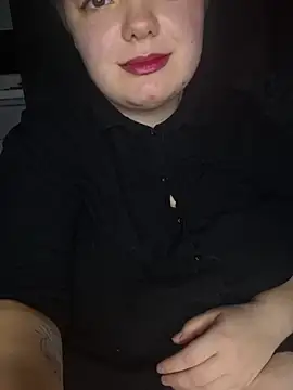 Snapshot of Katy2323 chatting on October 2025 07:23:01 PM Katy2323 online show from October 2025 07:23:01 PM