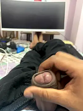 Snapshot of slaveboi9876 chatting on December 2025 05:40:02 PM slaveboi9876 online show from December 2025 05:40:02 PM