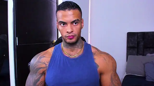 Snapshot of binmontana_ chatting on October 2025 08:39:02 PM binmontana online show from October 2025 08:39:02 PM