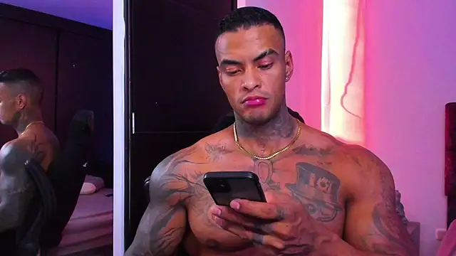 Snapshot of binmontana_ chatting on October 2025 09:26:01 PM binmontana online show from October 2025 09:26:01 PM