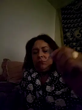 Queenbz1979 online show from September 2025 08:18:01 AM