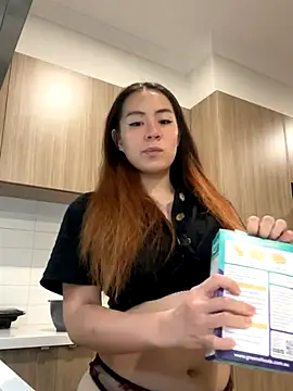 Snapshot of blueburrypie chatting on December 2025 01:42:01 PM blueburrypie online show from December 2025 01:42:01 PM