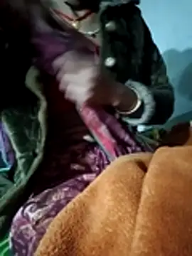 Snapshot of Lona2525 chatting on November 2025 03:04:01 PM Lona2525 online show from November 2025 03:04:01 PM