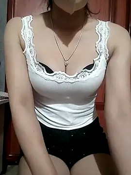 Snapshot of LenaCii chatting on October 2025 08:04:02 AM LenaCii online show from October 2025 08:04:02 AM