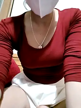 Snapshot of LenaCii chatting on November 2025 04:57:02 AM LenaCii online show from November 2025 04:57:02 AM