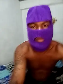 Colombiano-negro online show from September 2025 05:07:01 PM