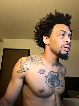 thefreakscomeoutatnight online show from November 2025 10:17:01 AM