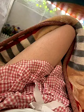 Miubeeeee online show from October 2025 01:17:02 AM