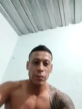 Snapshot of Dani156y chatting on October 2025 05:10:01 AM Dani156y online show from October 2025 05:10:01 AM