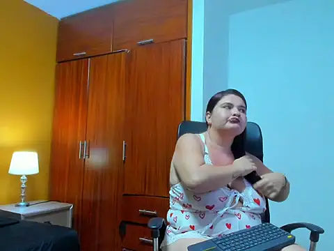 LiaFarrel online show from September 2025 07:30:02 PM
