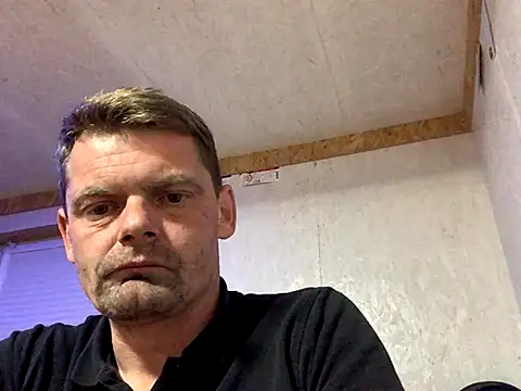 Olav81 online show from September 2025 06:24:01 PM