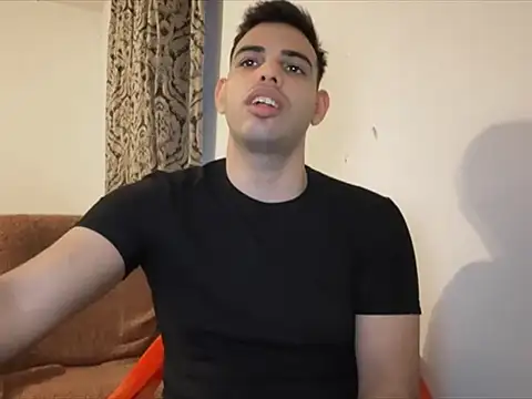 Snapshot of _Djonson_ chatting on October 2025 04:18:02 AM Djonson online show from October 2025 04:18:02 AM