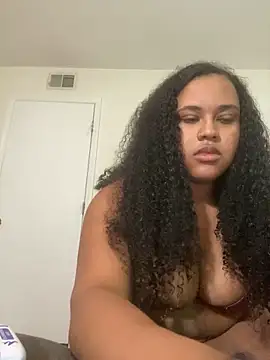 Snapshot of nicolette356 chatting on December 2025 01:43:02 AM nicolette356 online show from December 2025 01:43:02 AM