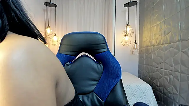 Snapshot of MADDY_MAGIC chatting on December 2025 08:04:02 PM MADDY MAGIC online show from December 2025 08:04:02 PM