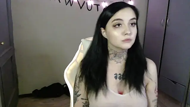 Rin andersonn online show from November 2025 07:58:01 PM