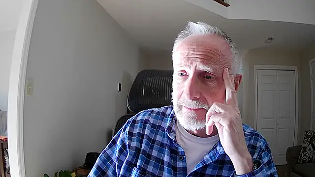 ApolloThrust online show from November 2025 07:58:02 PM