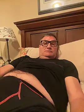 charleluff online show from October 2025 03:18:01 PM