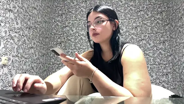 ElisaAniston online show from October 2025 05:30:01 PM