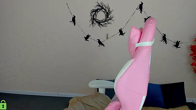 Snapshot of L1na_Reeds chatting on November 2025 08:57:02 AM L1na Reeds online show from November 2025 08:57:02 AM