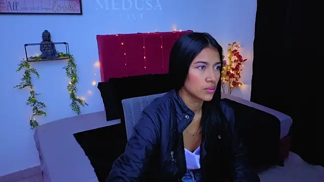 alejamedusa online show from October 2025 11:29:02 AM