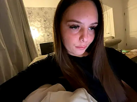 EllaStarrxxx online show from October 2025 10:51:02 PM