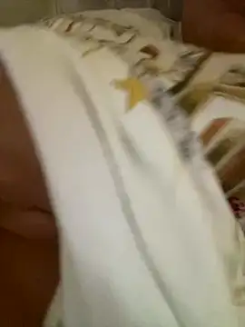 Snapshot of Bionda19 chatting on November 2025 02:06:01 PM Bionda19 online show from November 2025 02:06:01 PM