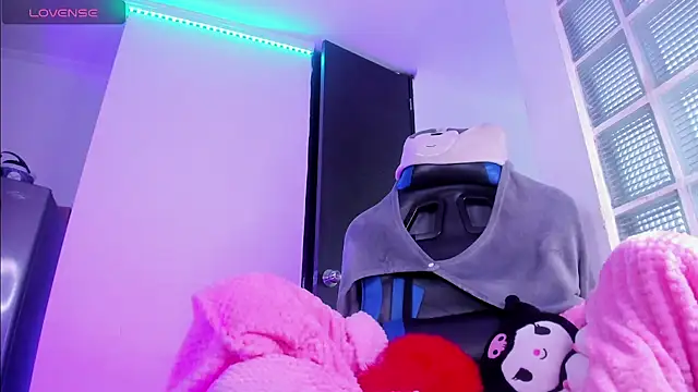 Snapshot of Sweet-SharoKitty chatting on November 2025 06:54:01 PM Sweet-SharoKitty online show from November 2025 06:54:01 PM