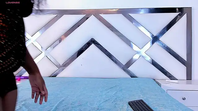 Snapshot of daenerysxxx chatting on November 2025 07:13:02 PM daenerysxxx online show from November 2025 07:13:02 PM