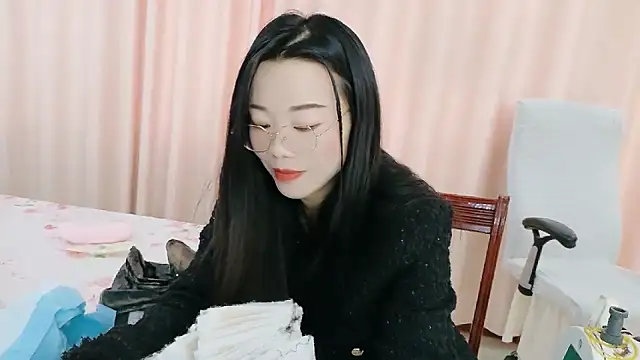 Snapshot of CCOO520 chatting on November 2025 03:50:01 AM CCOO520 online show from November 2025 03:50:01 AM